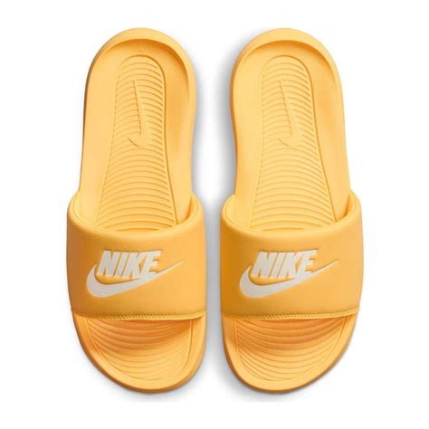 nike badslippers geel|Nike instappers.